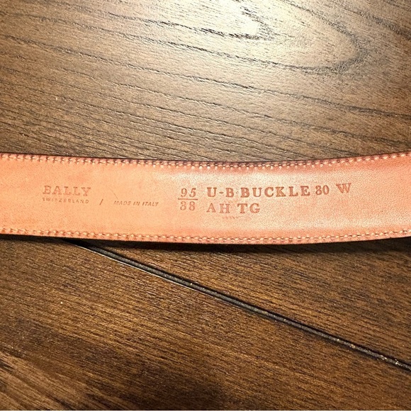 BALLY Black Leather Skinny Belt Gold B Buckle EU 95 / US 38 Designer - Picture 8 of 11